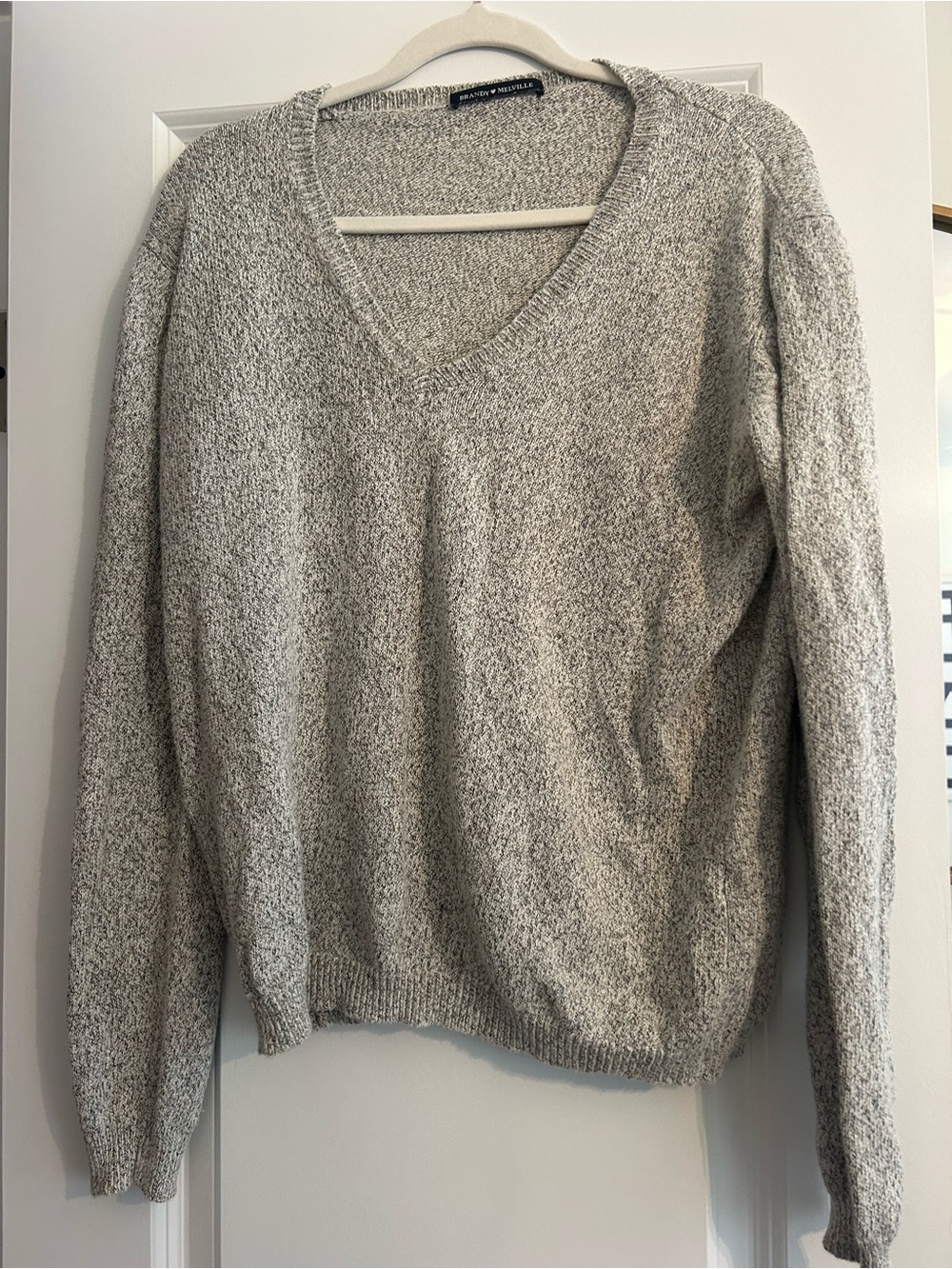 Brandy Melville V-Neck Women’s Sweater heather Gray